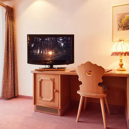 فندق Sonne Post Mit Schwimmbad 3*