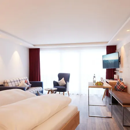 فندق Sonne Post Mit Schwimmbad