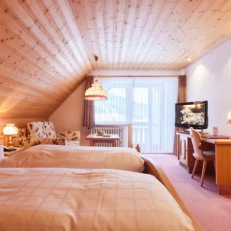 Sonne Post Mit Schwimmbad Отель 3*