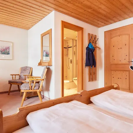 Sonne Post Mit Schwimmbad 3* Титизее-Нойштадт