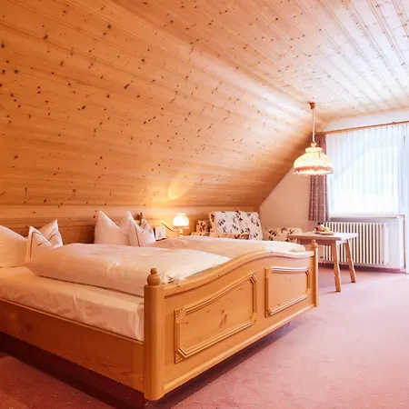 Sonne Post Mit Schwimmbad