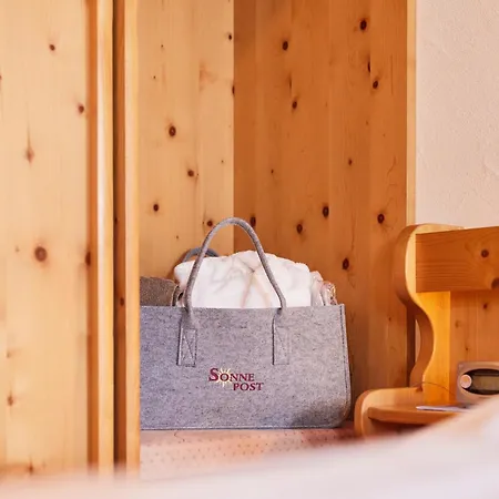 Sonne Post Mit Schwimmbad فندق تيتيسي نيوستادت