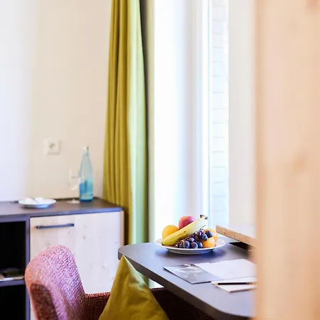 Sonne Post Mit Schwimmbad Титизее-Нойштадт