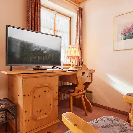 Sonne Post Mit Schwimmbad 3*