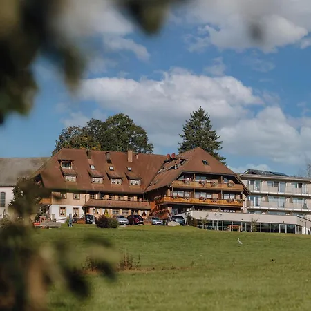 Sonne Post Mit Schwimmbad Отель