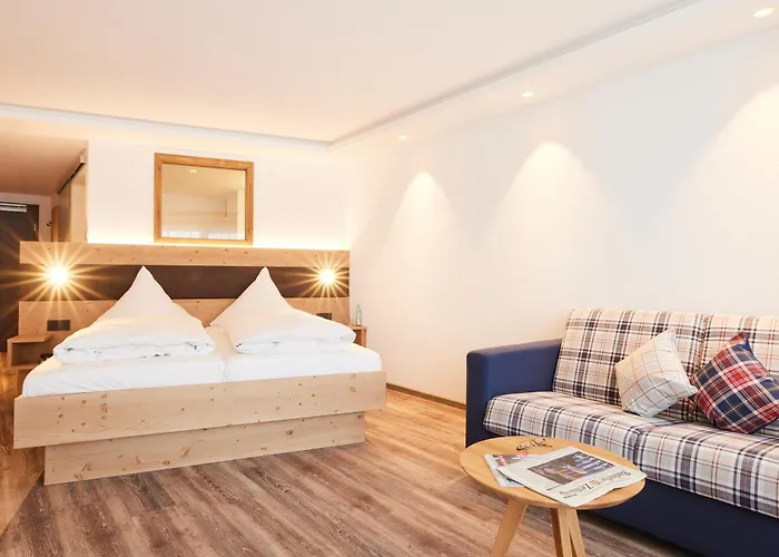 Sonne Post Mit Schwimmbad Отель 3*