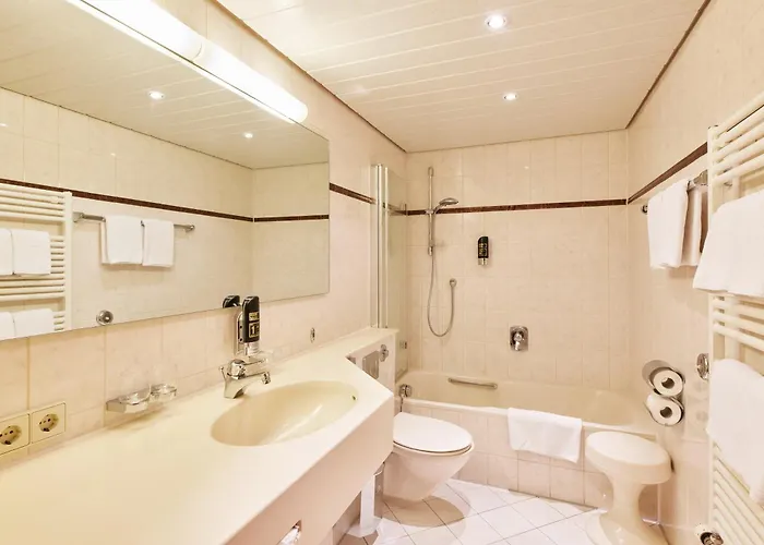 Sonne Post Mit Schwimmbad Hotel Titisee-Neustadt