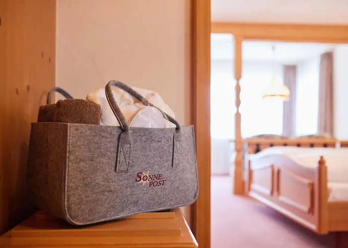 Sonne Post Mit Schwimmbad Hotel 3*