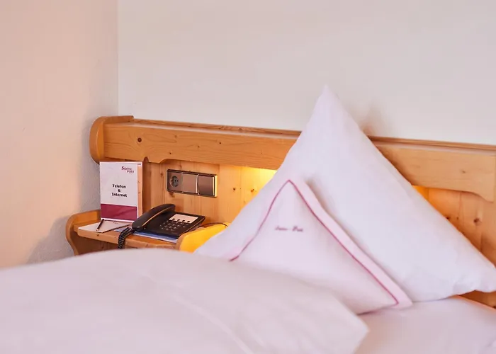 Sonne Post Mit Schwimmbad Hotel 3*