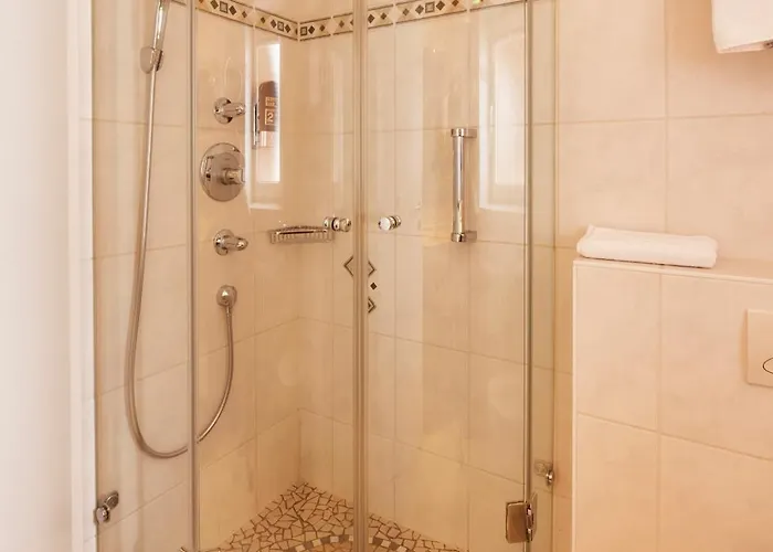 Hotel Sonne Post Mit Schwimmbad Titisee-Neustadt