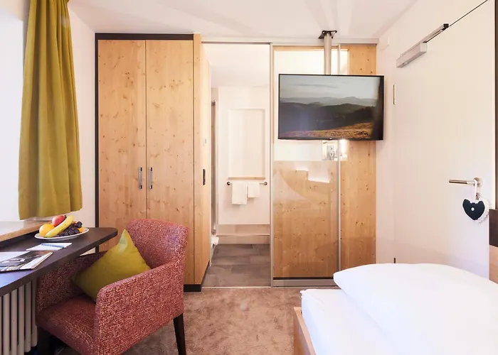 Sonne Post Mit Schwimmbad 3*