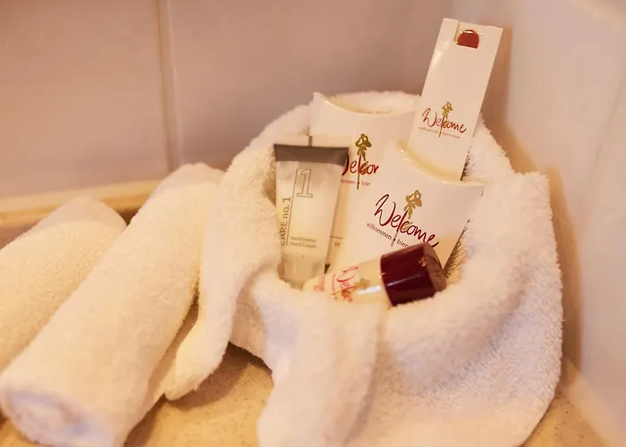 Sonne Post Mit Schwimmbad Отель 3*