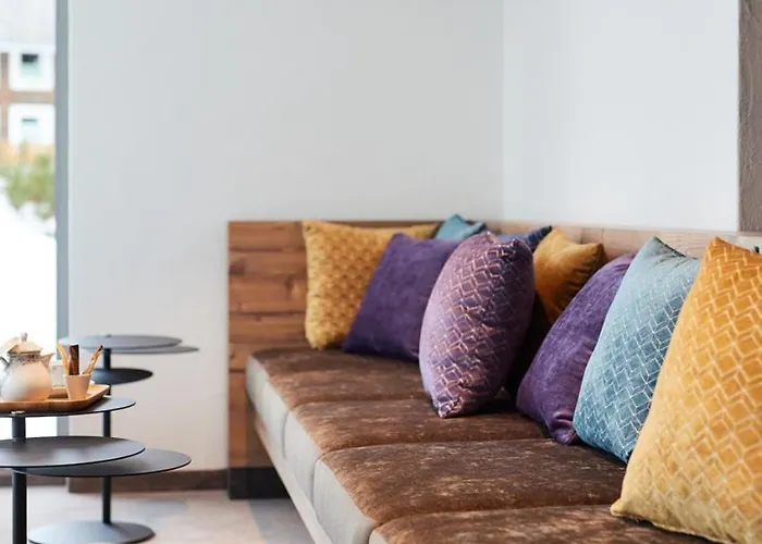 Sonne Post Mit Schwimmbad 3* Титизее-Нойштадт