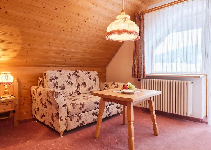 Sonne Post Mit Schwimmbad